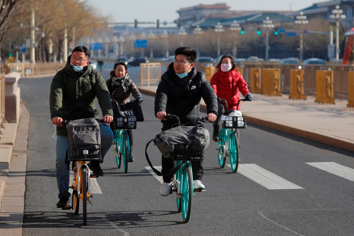 China suma 17 nuevos contagios, tres de ellos por contagio local