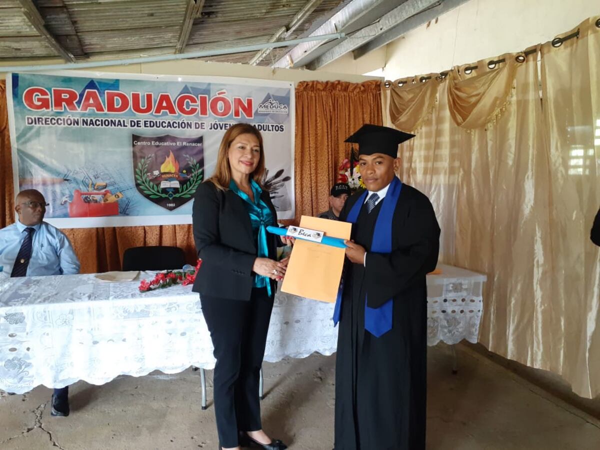  Privados de libertad culminan sus estudios 