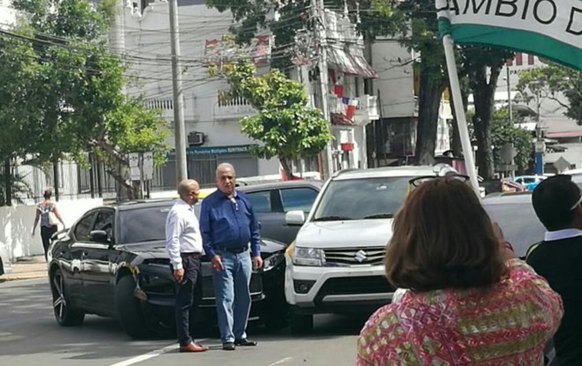 Camacho, vocero del CD, involucrado en colisión