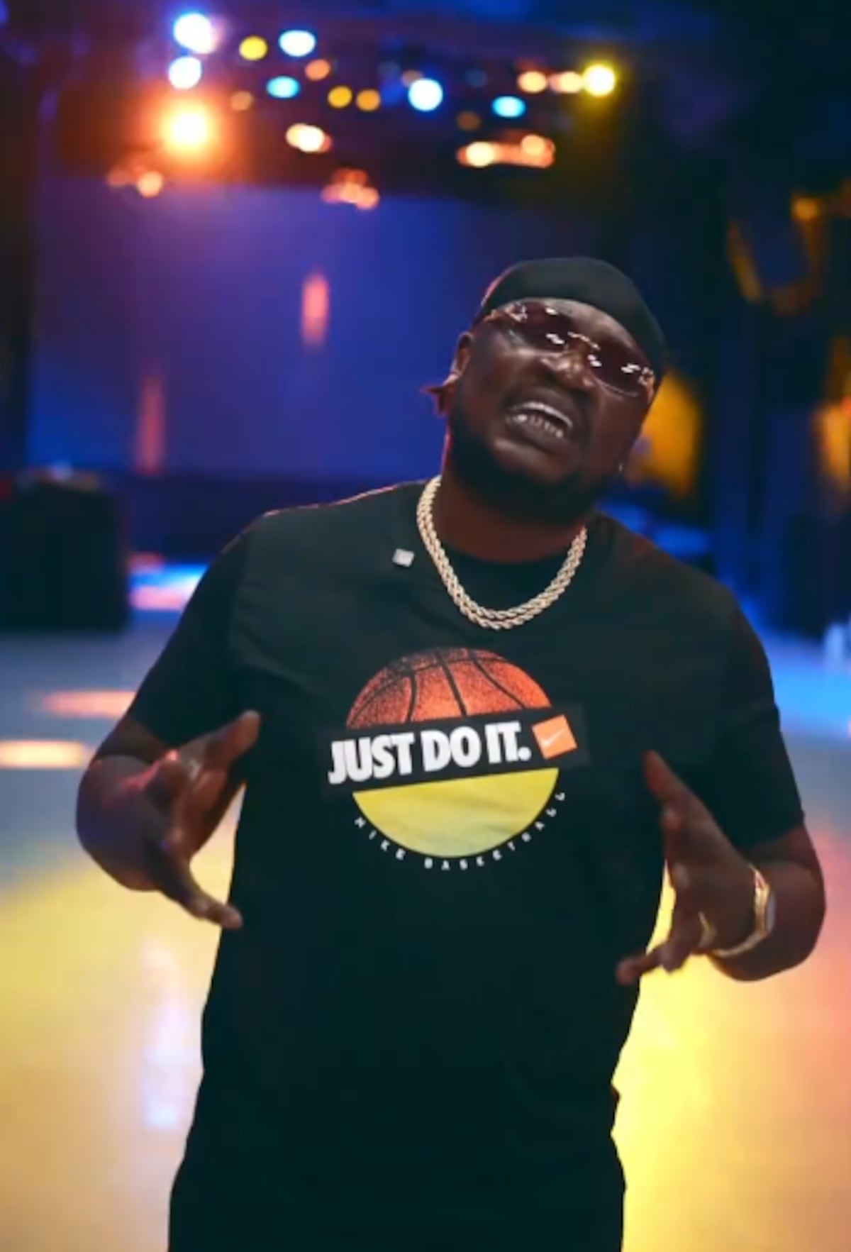 Mr. Fox lanza preview de ‘Baila Caren’ en medio de la críticas por ‘El Falador’