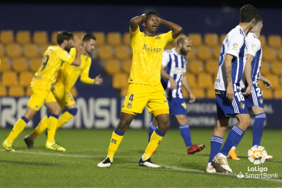 Fidel Escobar debuta con el AD Alcorcón en la segunda división española