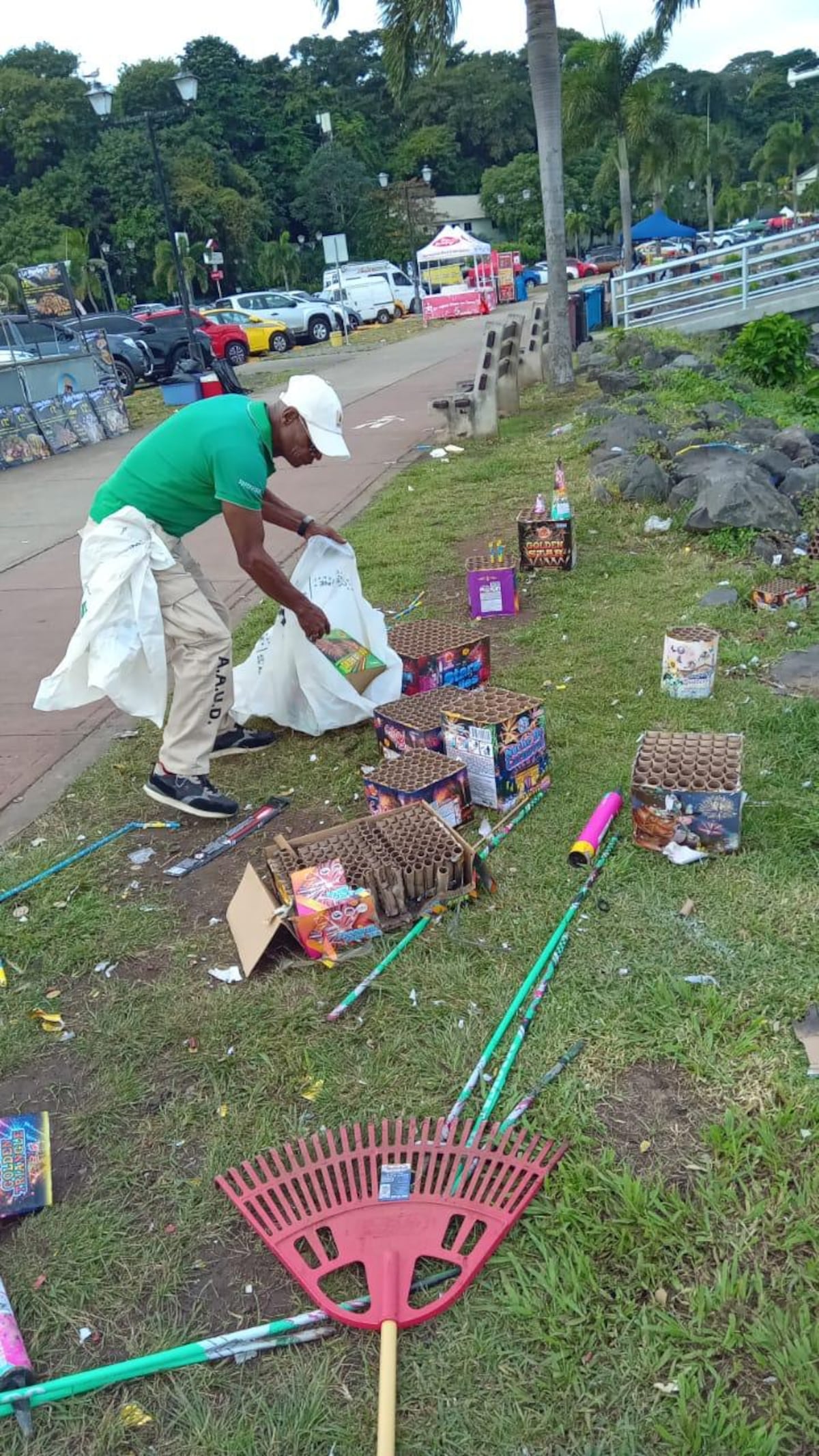 Amador amanece entre basura de fuegos artificiales tras la fiesta de Año Nuevo