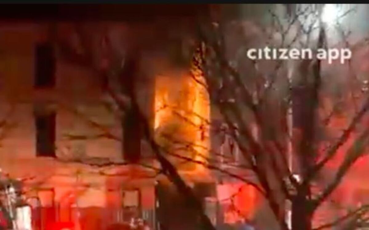 Dos niñas fallecen en incendio en un apartamento