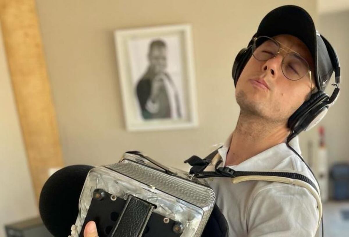 Acribillaron frente a su casa a reconocido artista vallenato y todo quedó grabado (VIDEO)