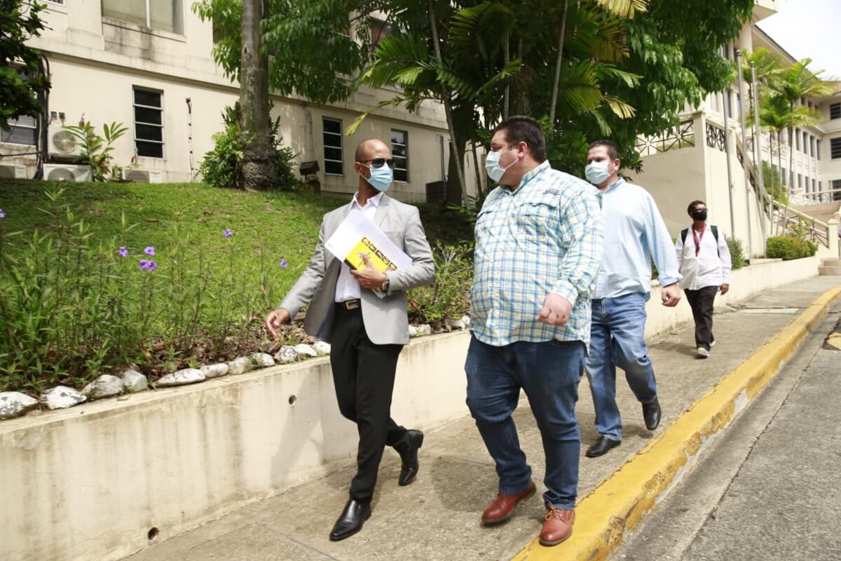 La razón por la que el Alcalde de Santiago está en contra del levantamiento de la ley seca. Video