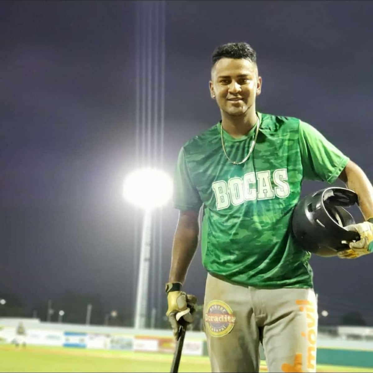 Dolorosa despedida. Tras último adiós al pelotero Marlon Mesa, le dedican una plena al ‘Eterno 19′. Video