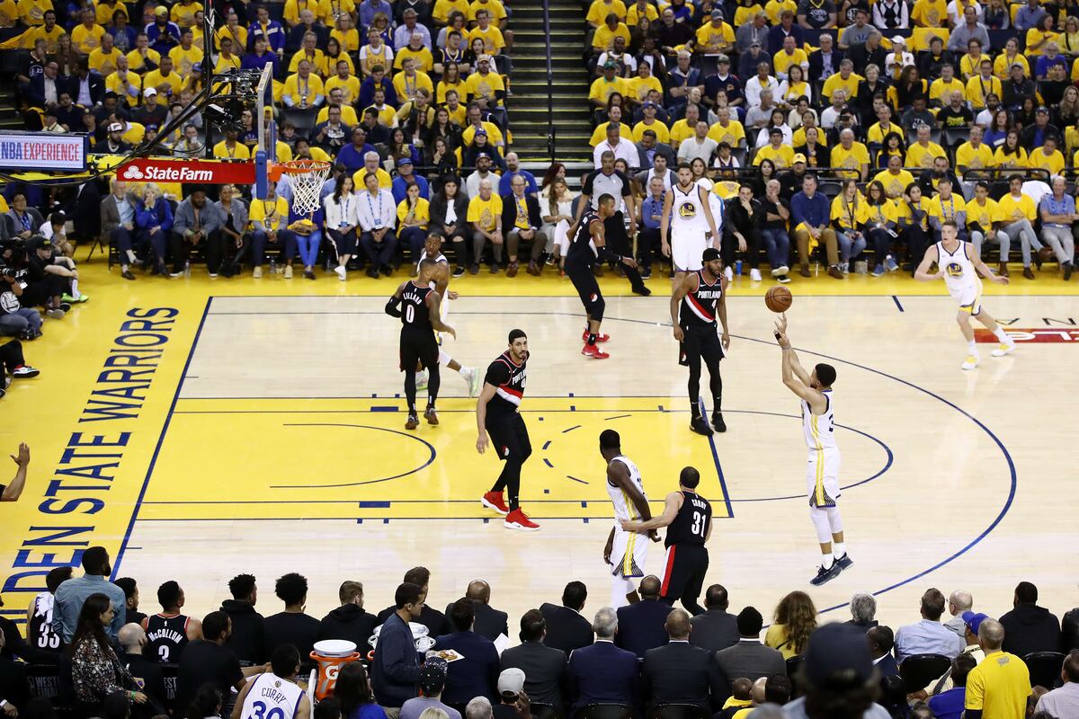 En modo 'killer'. La ley de Curry dicta sentencia en el primero de la serie