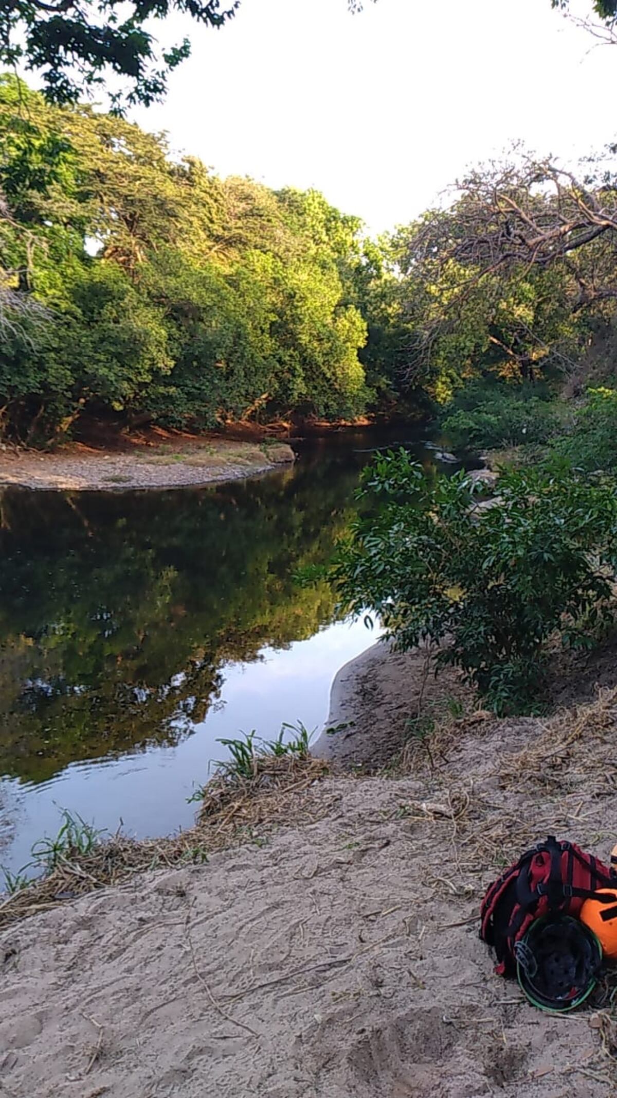 Se ahoga en el sábado de Carnaval. Hombre muere en río coclesano