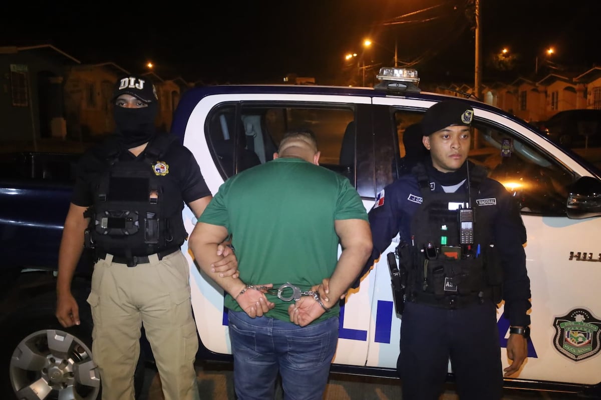 Red de contrabando de tabaco con funcionarios de Aduanas queda al descubierto