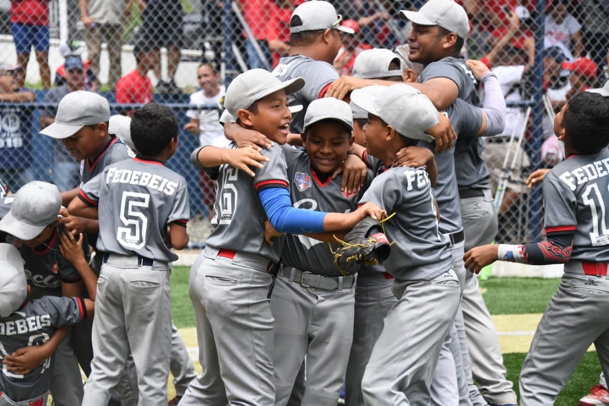 Coclé sigue reinando en el Béisbol Nacional Sub-10 | Video