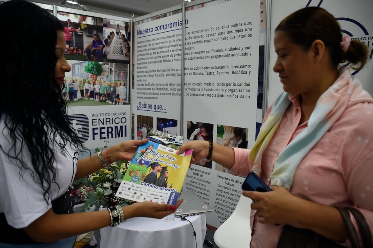 La Feria de Ofertas Académicas Camino al Éxito 2024, un espacio para conocer las diversas propuestas educativas de país