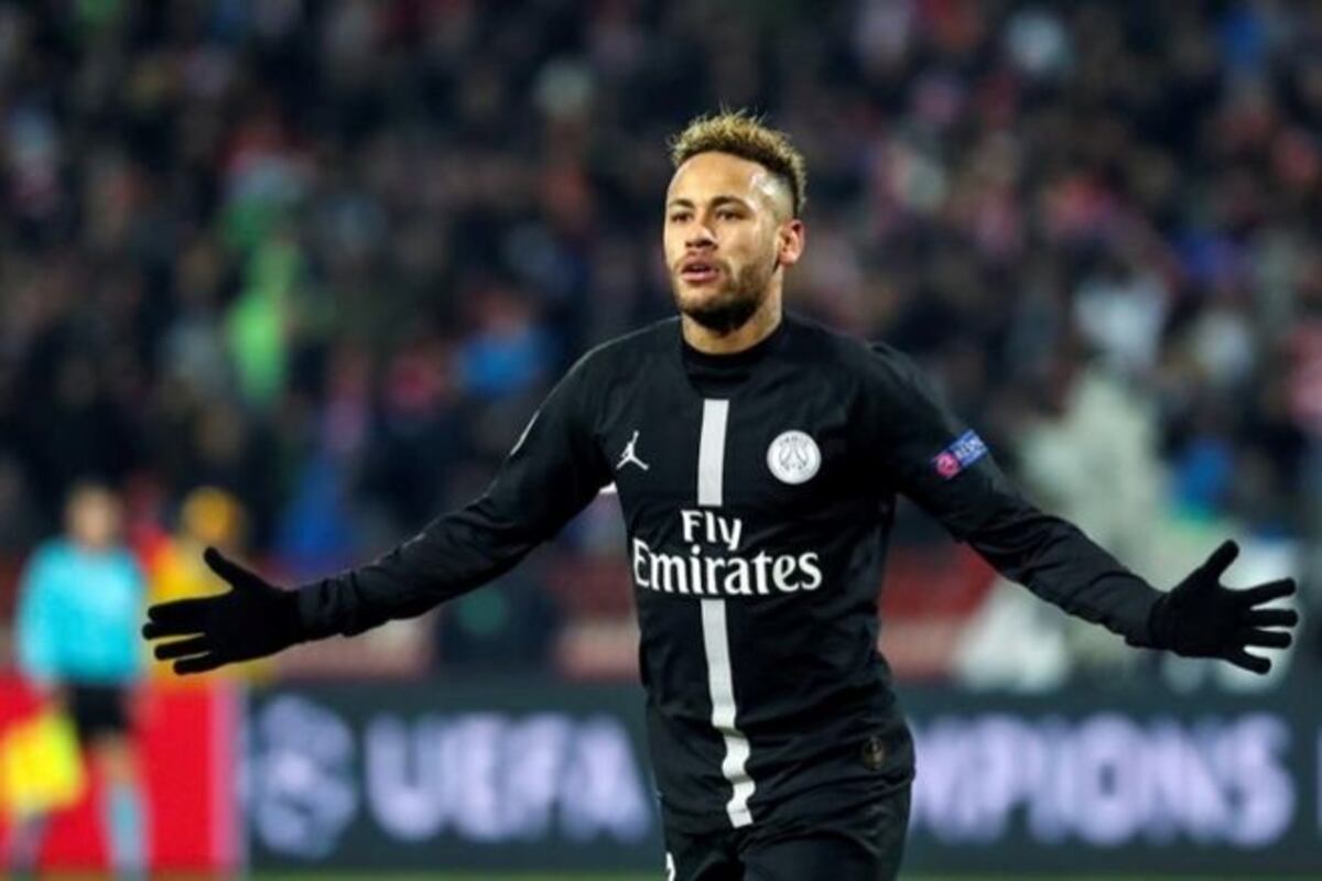 El padre de Neymar niega cualquier contacto con el Barça