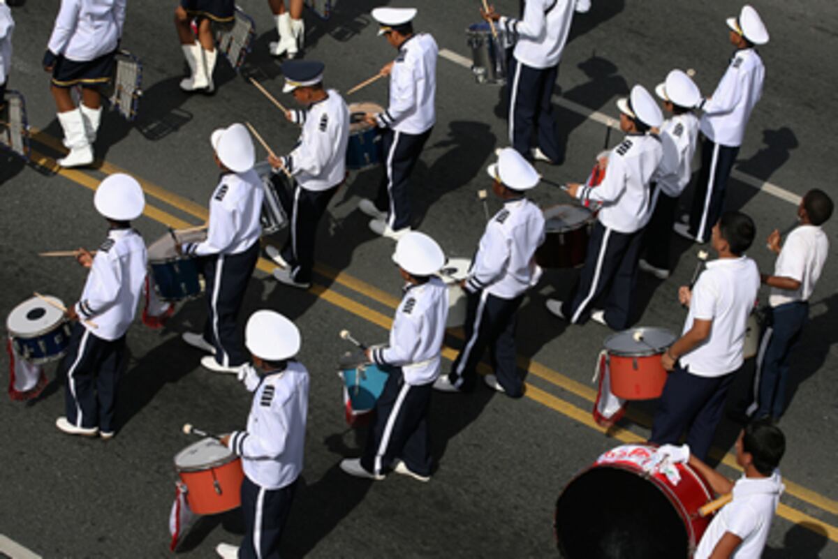 Tenemos la lista de las delegaciones y bandas que desfilarán en cada ruta de los desfiles. Chequee