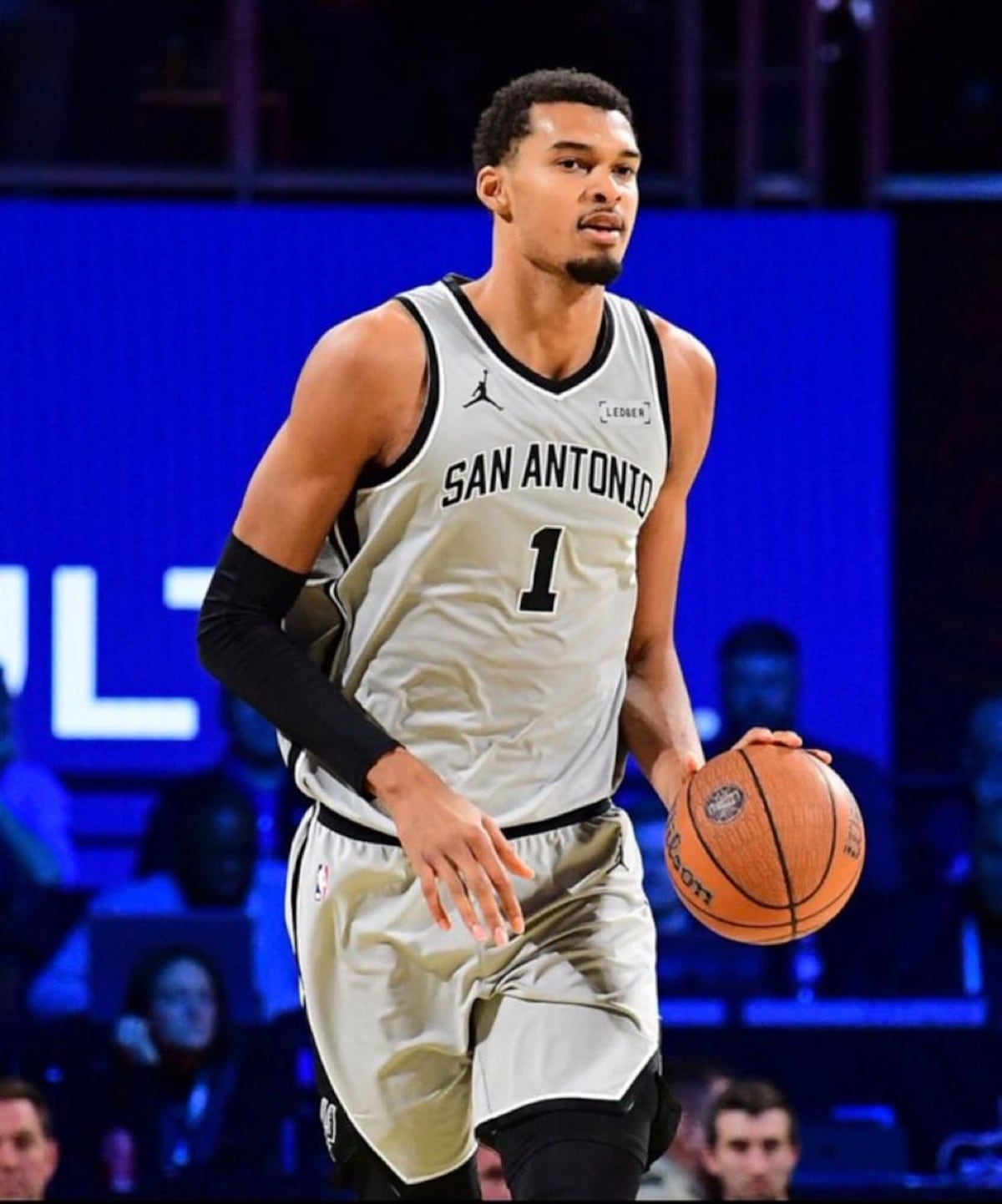 ¡Wembanyama arrasa! Spurs eliminan a Thunder y van a final NBA Cup vs Knicks