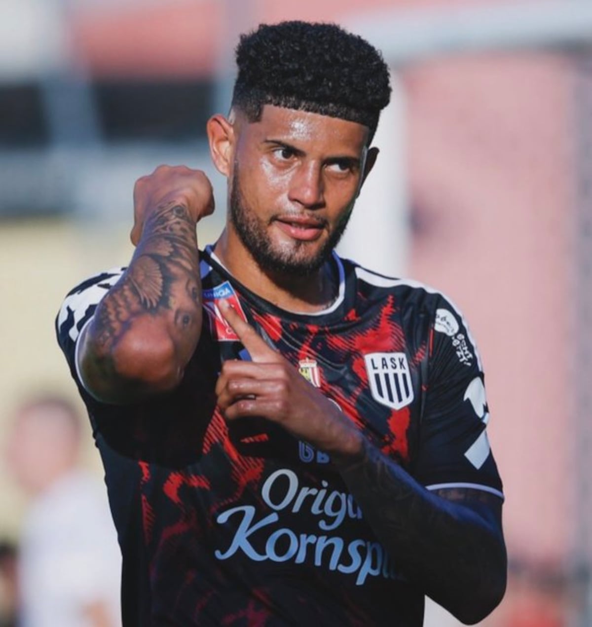 Gol de Andrés Andrade: el defensor de Panamá marca en la Bundesliga y se prepara para la gira asiática