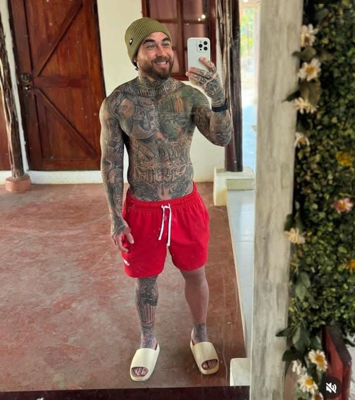 ‘Bukele, se te escapó uno’. El ex Calle 7 Rafe Lucado Barnes reacciona a las críticas: ‘A alguien le voy a encantar así '