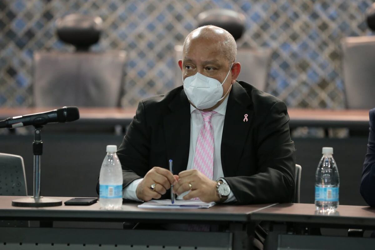 Crispiano Adames confirma que busca reelegirse como presidente de la Asamblea y le tira al candidato de ‘Gaby’ Carrizo