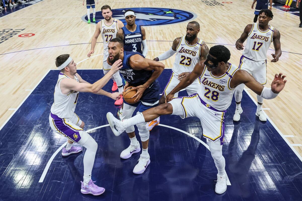 Los Lakers, al borde del abismo ante unos imparables Timberwolves liderados por Anthony Edwards