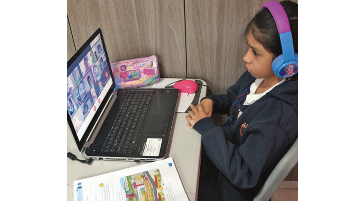 A la fecha dos mil 210 estudiantes  han migrado a escuelas oficiales