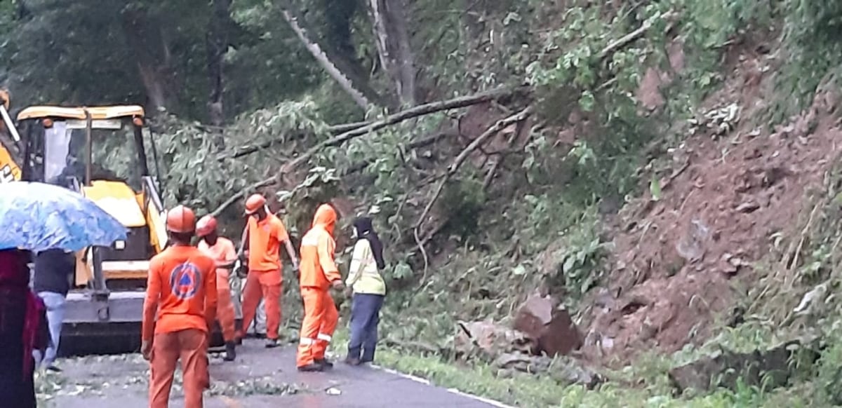 Lluvias causan deslizamientos e inundaciones en el sector oeste
