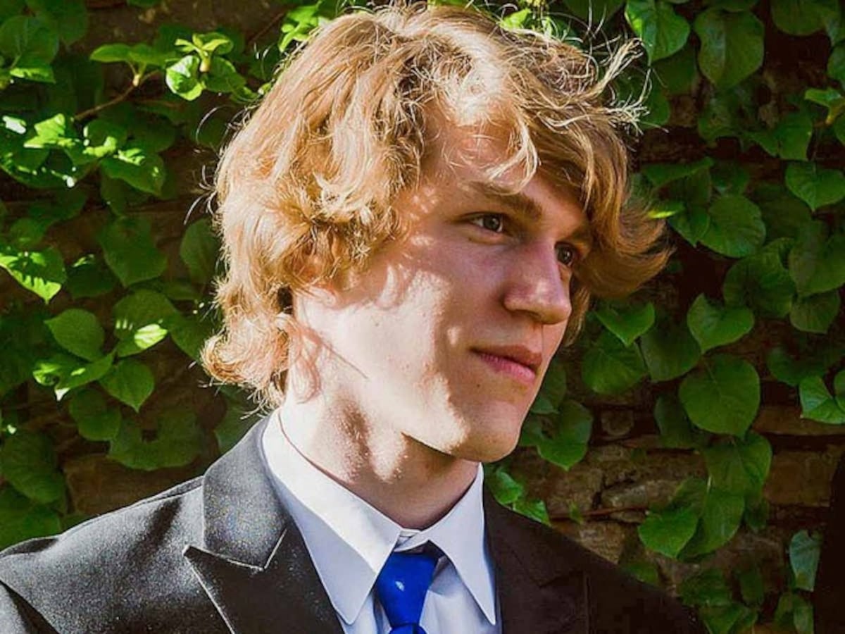 Héroe de tiroteo en universidad de Charlotte es nombrado Maestro Jedi