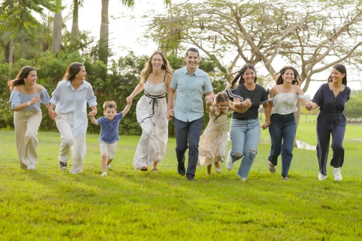 En exclusiva. Te contamos el secreto de Rómulo Roux para combinar la política, el trabajo y ser papá