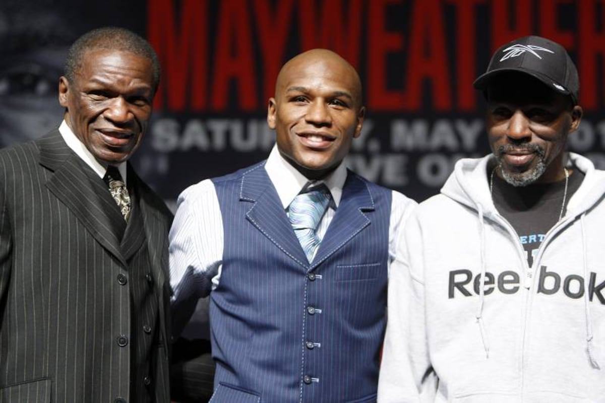 Floyd Mayweather sigue los pasos de Tyson y volverá para una exhicbición