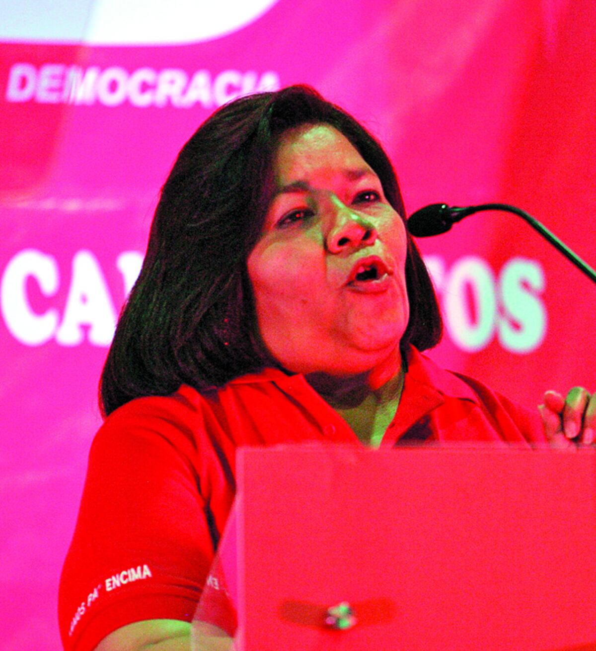 El Preguntón. El desempleo azota a las mujeres y se agudiza la precariedad, advierte economista