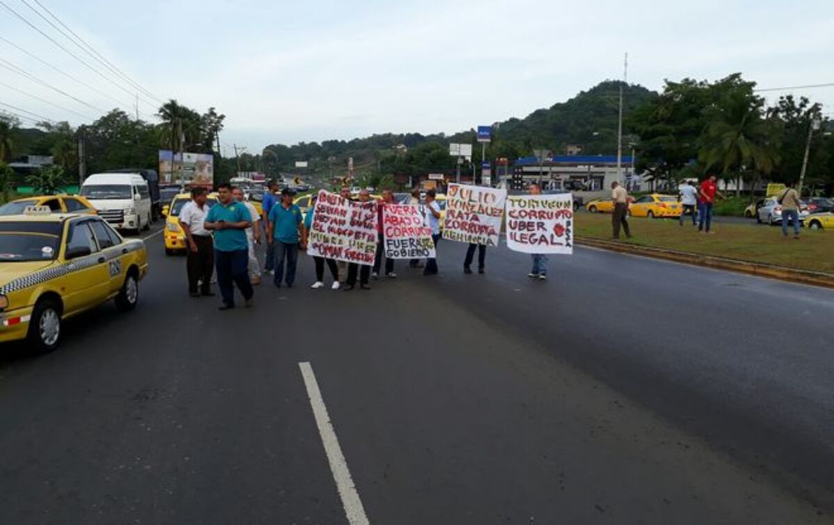 EXIGEN QUE SE ELIMINE POR COMPLETO UBER. Protesta de taxistas Panamá Oeste|VIDEO