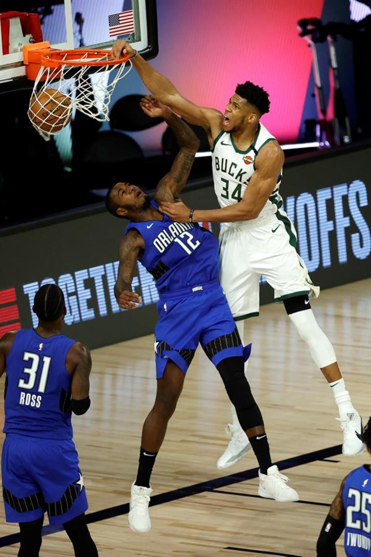 Antetokounmpo, de Bucks, gana premio de Jugador Defensivo del Año