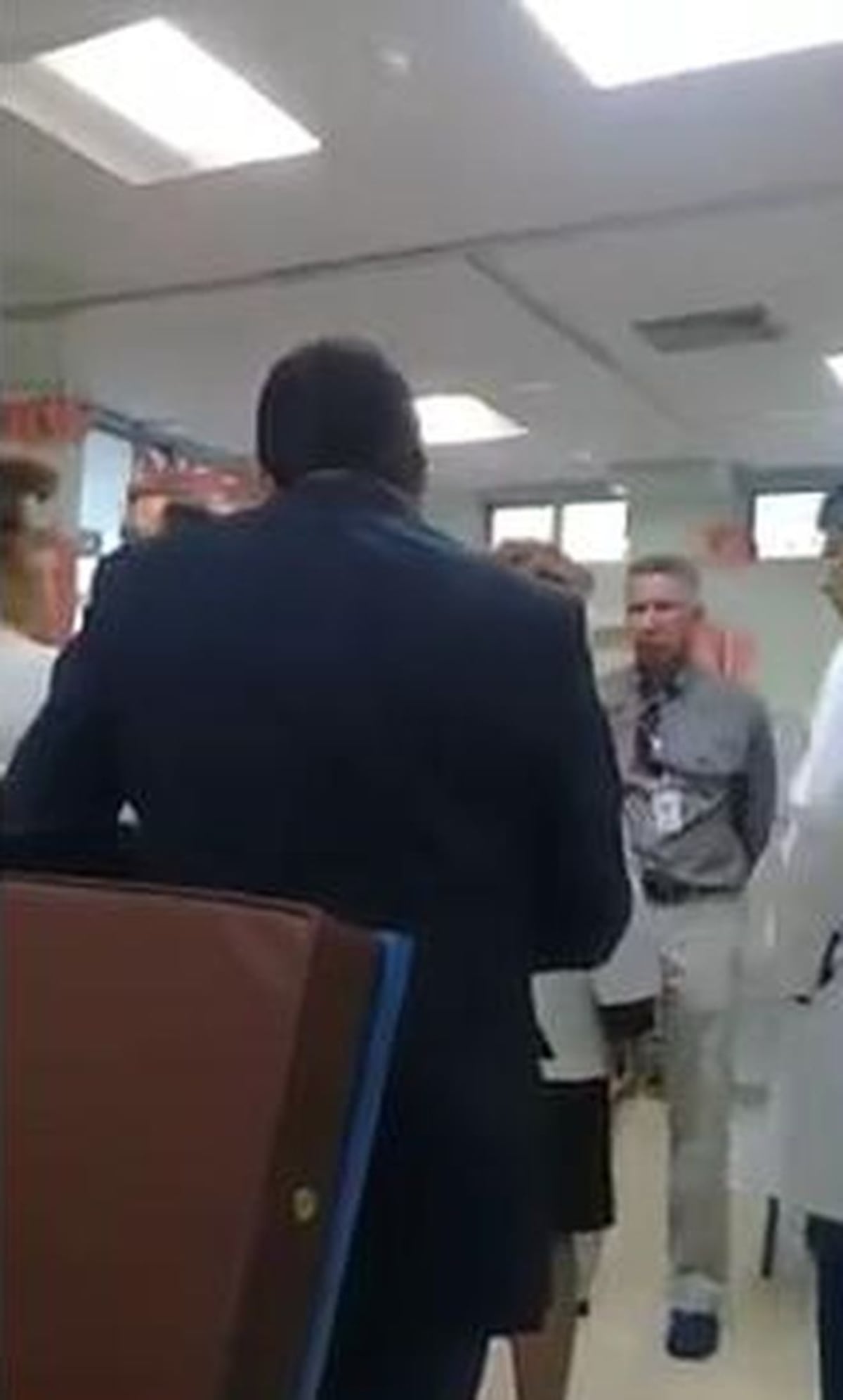 VIDEO VIRAL. Graban a Varela y le recomiendan botar a todos sus asesores