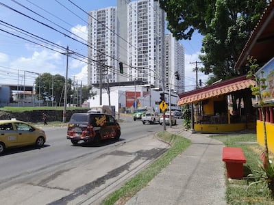 Más de 600 locales en la mira por ampliación vial en vía España