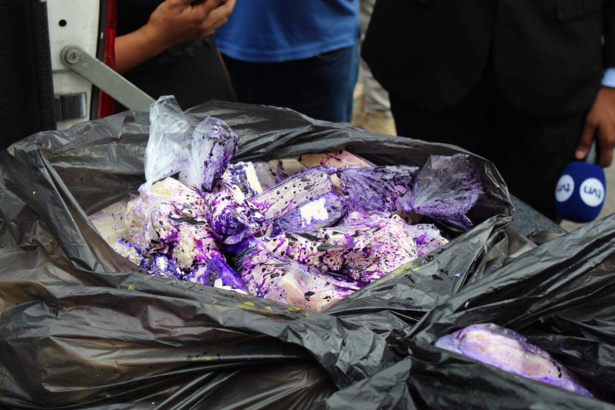 Regional de San Miguelito cita a 15 vendedores que no portaban carné de salud