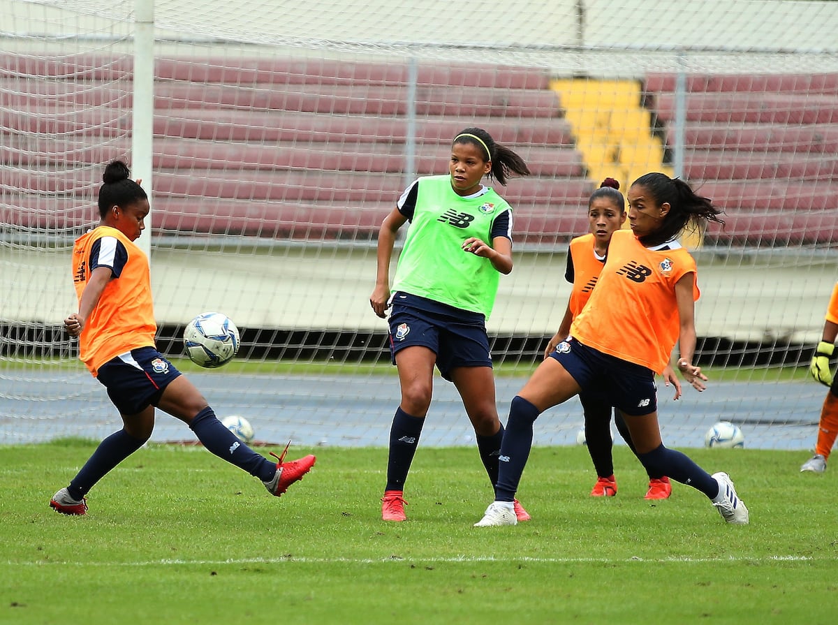 Chicas trabajan duro para Torneo Clasificatorio al Preolímpico de Concacaf
