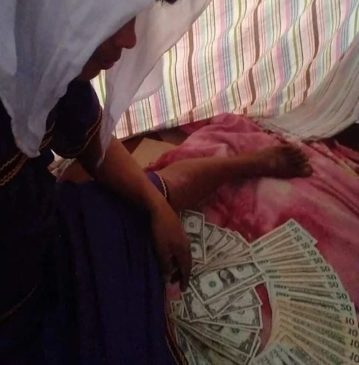 Reportan rituales de ocultismo y matrimonio igualitario clandestino. Hombre que se casó con otro se llevó $7 mil de supuesta estafa