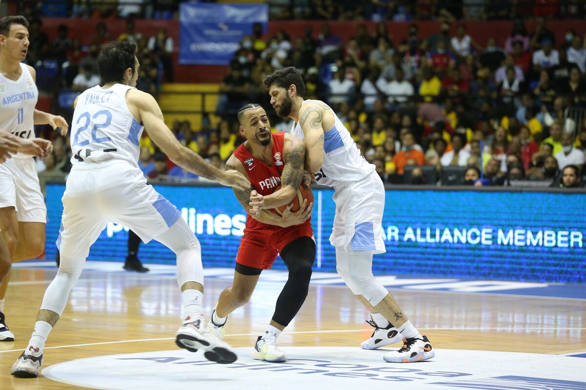 Panamá reacciona tarde y cae ante Argentina