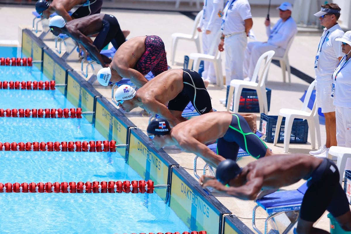 Edgar Crespo pasa a la final de los 50 pecho esta noche