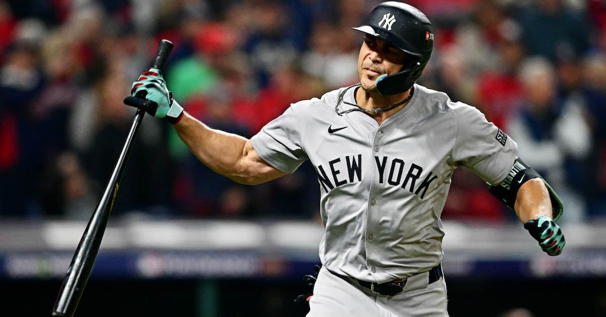 Stanton castiga y los Yankees silencian el Fenway Park