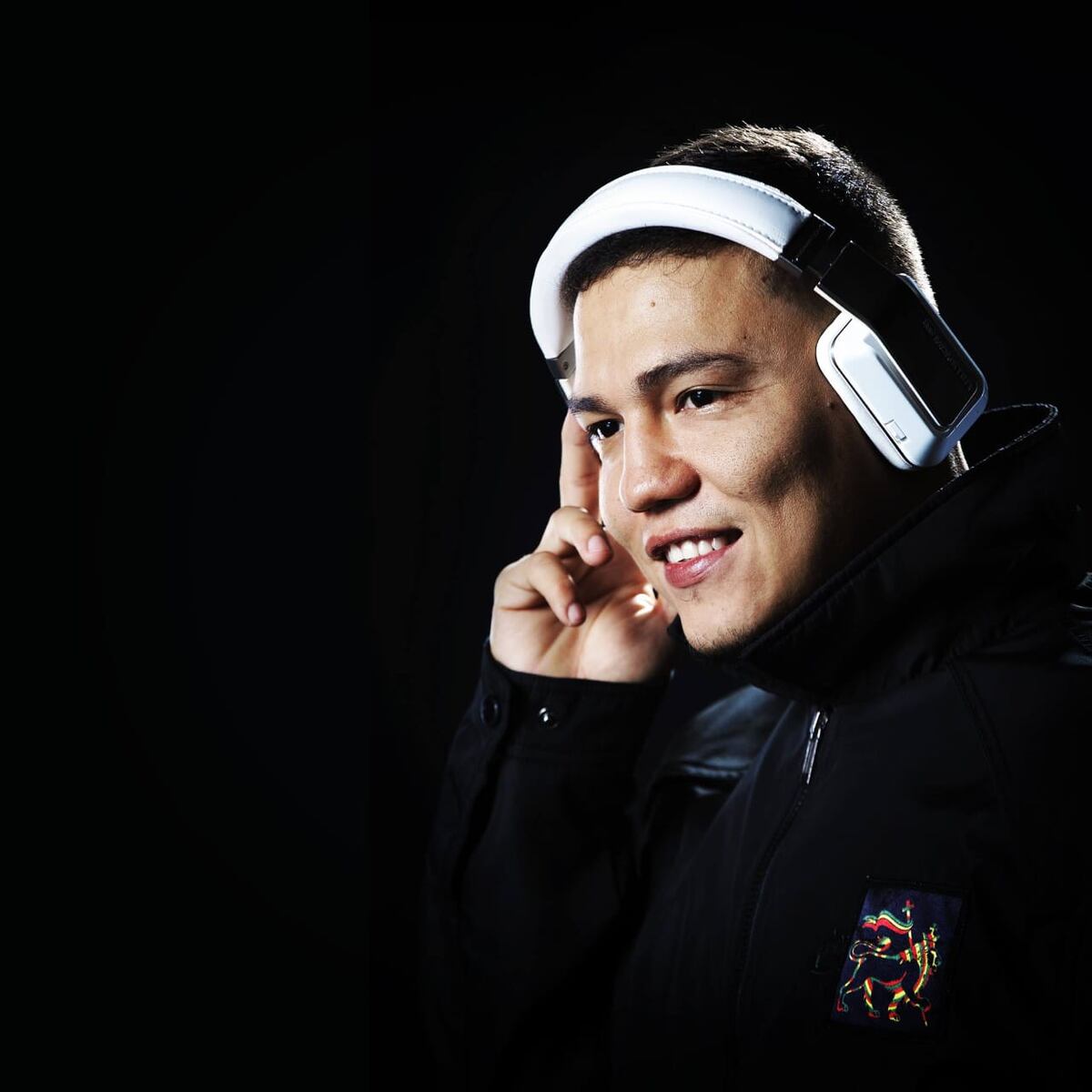 ¡Zulu Lion vuelve a romperla! ‘Pienso en Ti’ llega tras el éxito viral del remix de ‘Rosa’