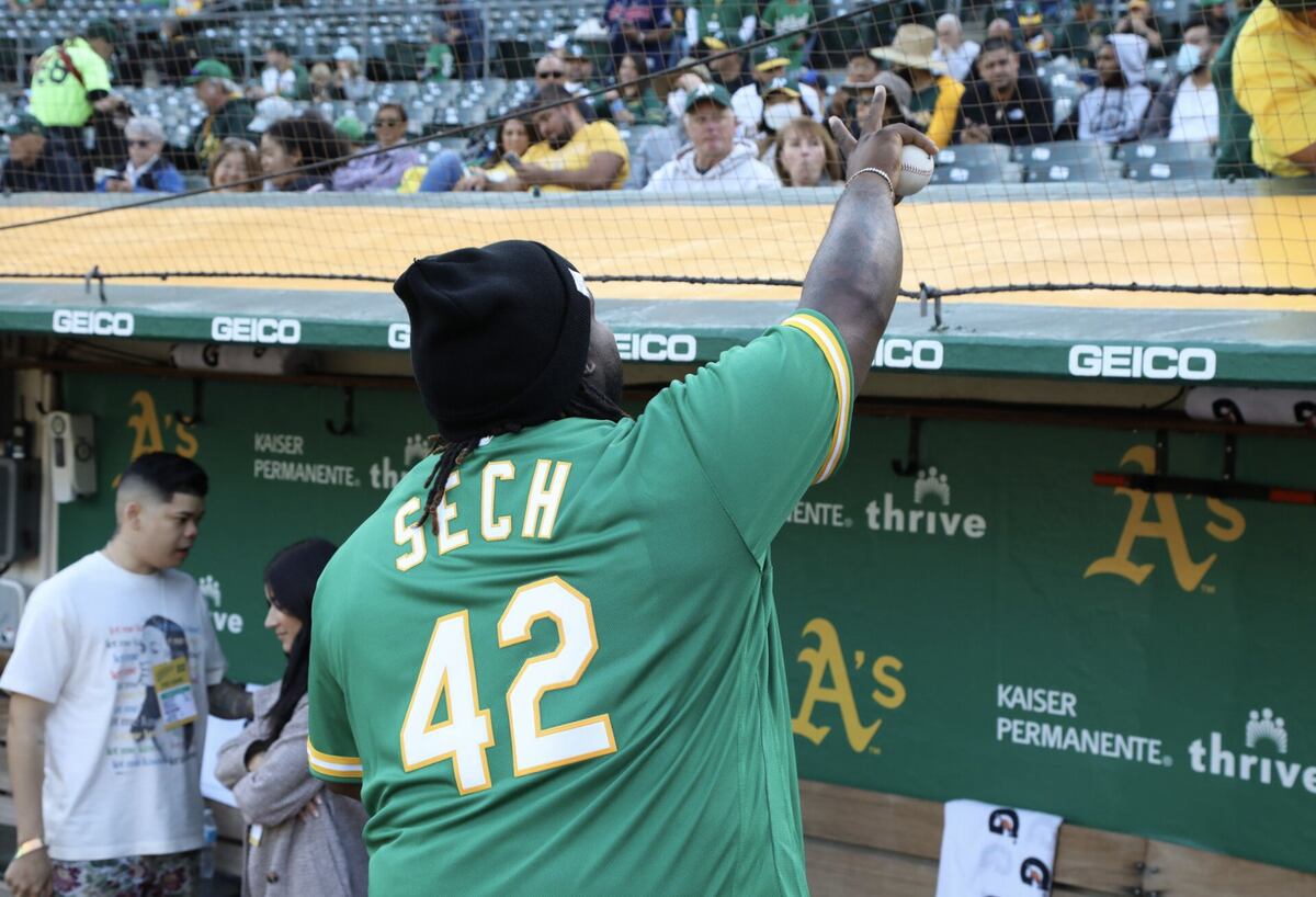 Este es Sech. El Peluche hace lanzamiento de honor en Grandes Ligas y se junta con el pana Bethancourt
