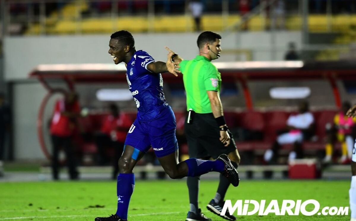 Árabe Unido arrolla a equipo de Jamaica