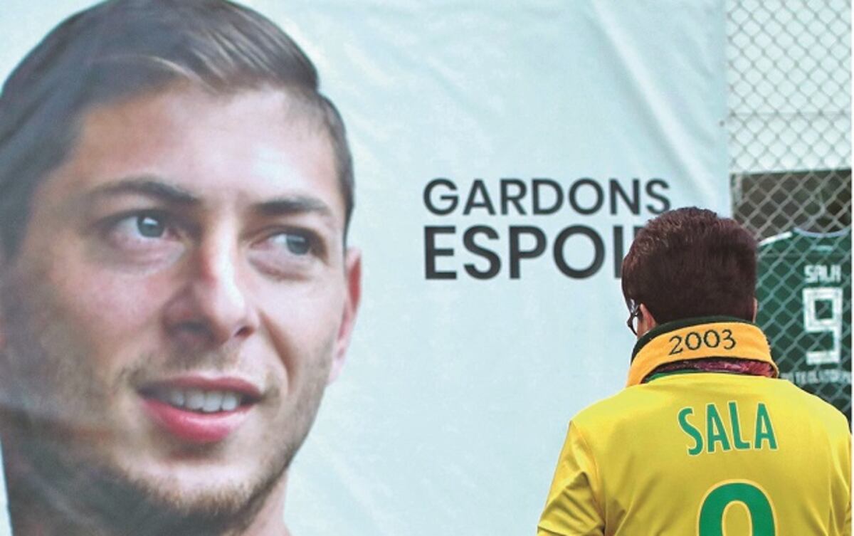 Piloto abandona curso. La nueva polémica en el caso del futbolista Emiliano Sala