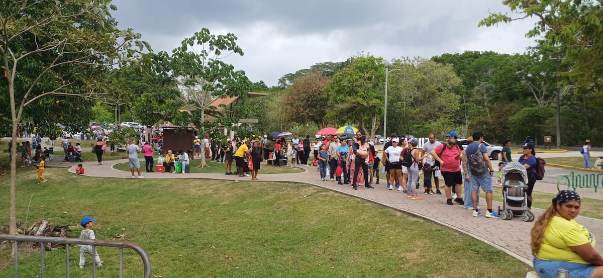 Los pelaitos salieron sin huevo de Pascua del Summit