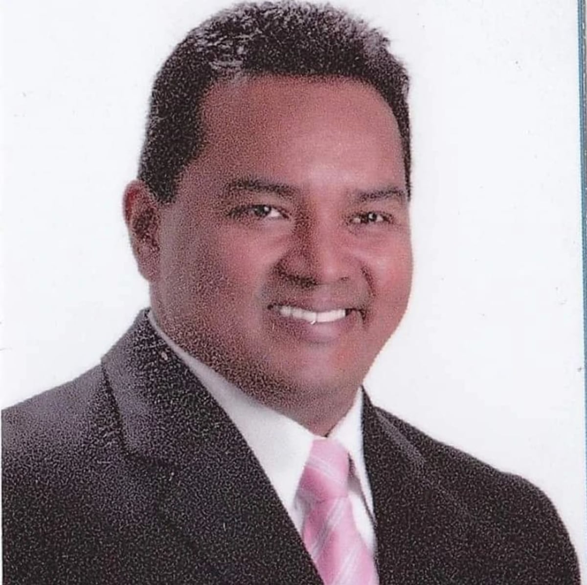 La causa de muerte del profesor permanece en incógnita. Se está a la espera de pruebas científicas