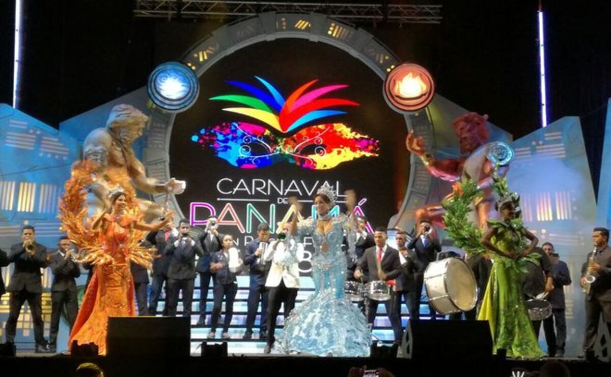 VIDEO | Arrancó el jolgorio en la Cinta Costera. Así fue la coronación