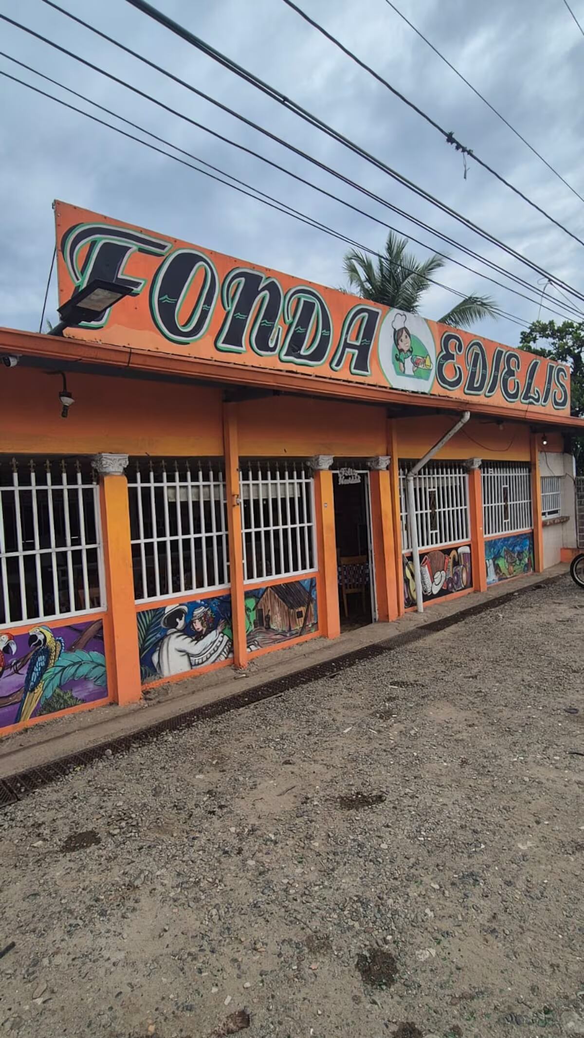 ¡Gran final de Fonda vs Fonda en La Doña HOY con 300 comidas gratis!