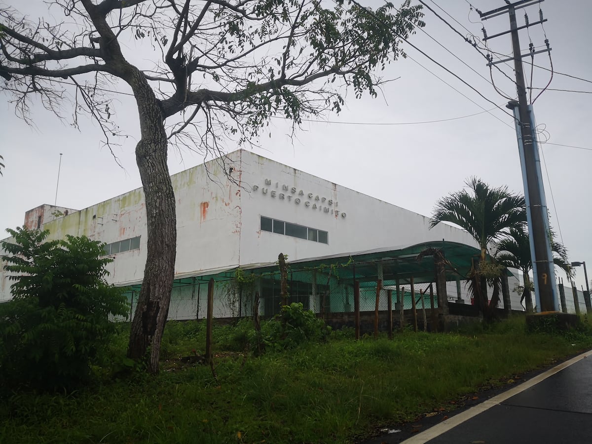 Puerto Caimito y Playa Leona están de aniversario, pero con pocos avances que celebrar