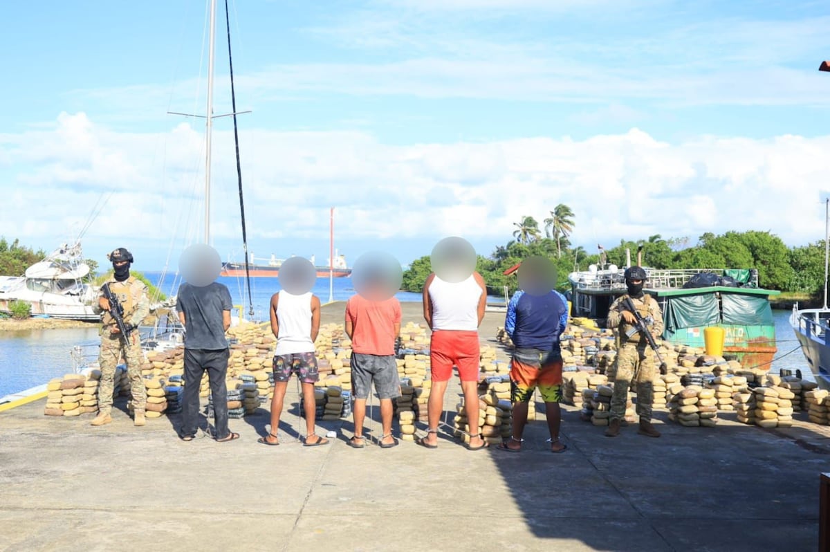 El paseo por el mar se les acabó: Interceptan lancha en el Caribe Central con más de tres toneladas de presunta droga