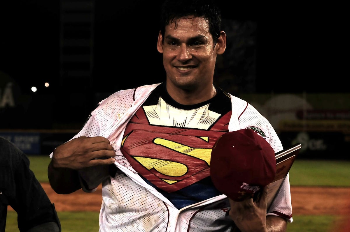 Oficial. Gilberto Méndez anuncia su retiro como lanzador