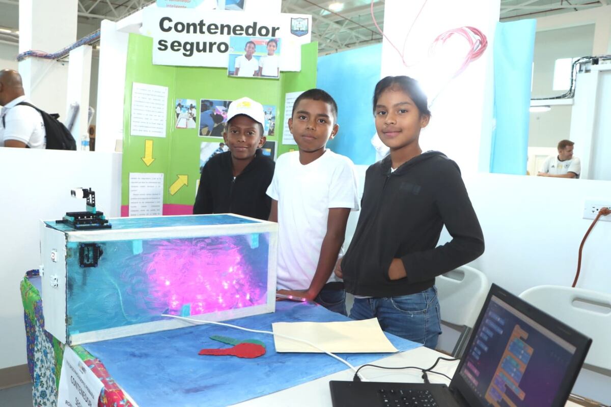Panamá tiene sus representantes para la Olimpiada Mundial de Robótica